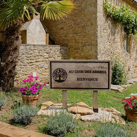 Au Coin Des Arbres - Laurier Biron (Dordogne)