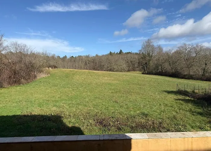 Au Coin Des Arbres - Laurier * Biron (Dordogne)